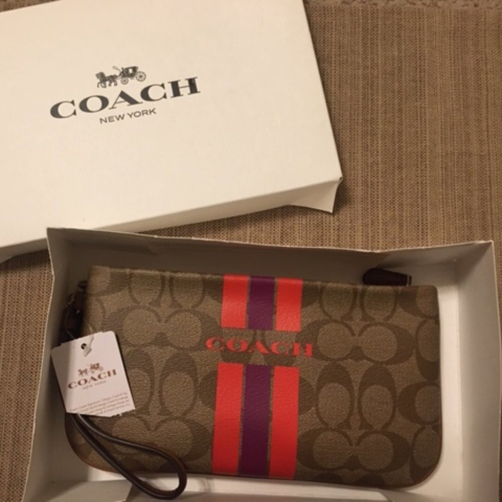 Coach Varsity Wristlet  F66463 Khaki/Watermel